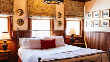 Signature kamer | 1 slaapkamer, luxe beddengoed, een minibar, een kluis op de kamer