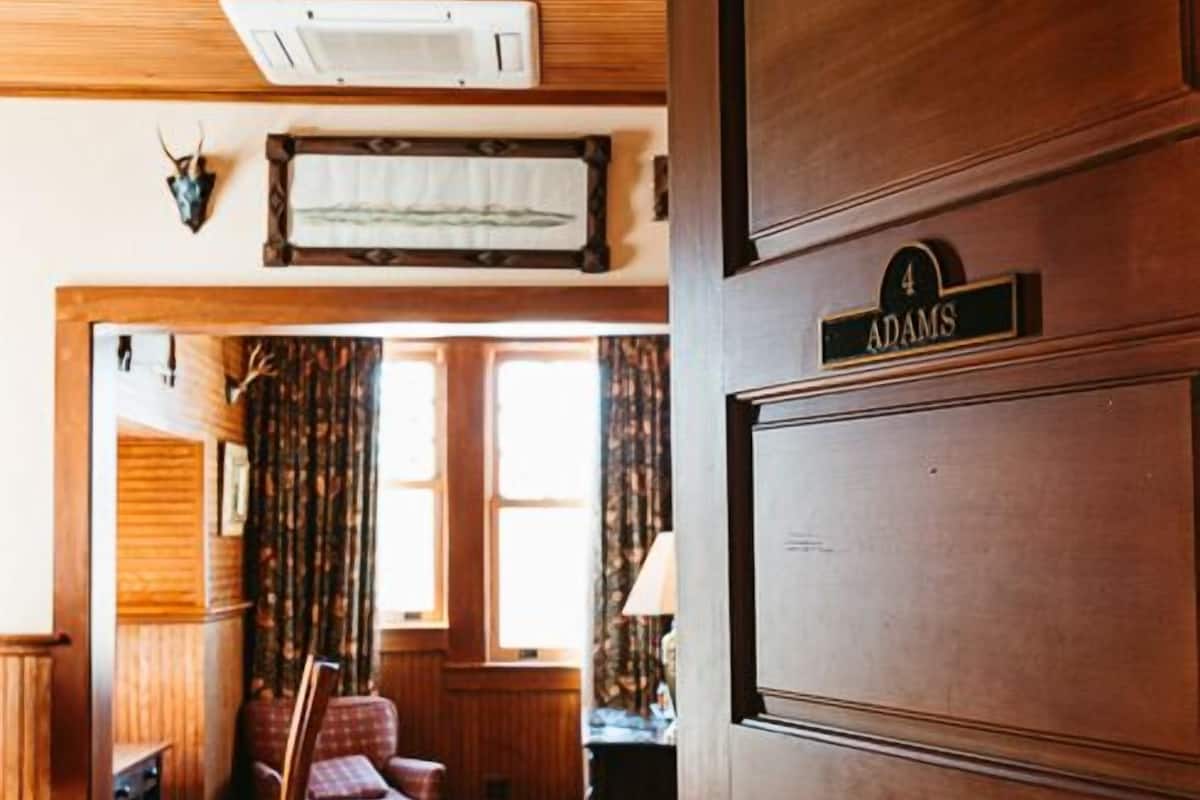 1 habitación, ropa de cama de alta calidad y minibar