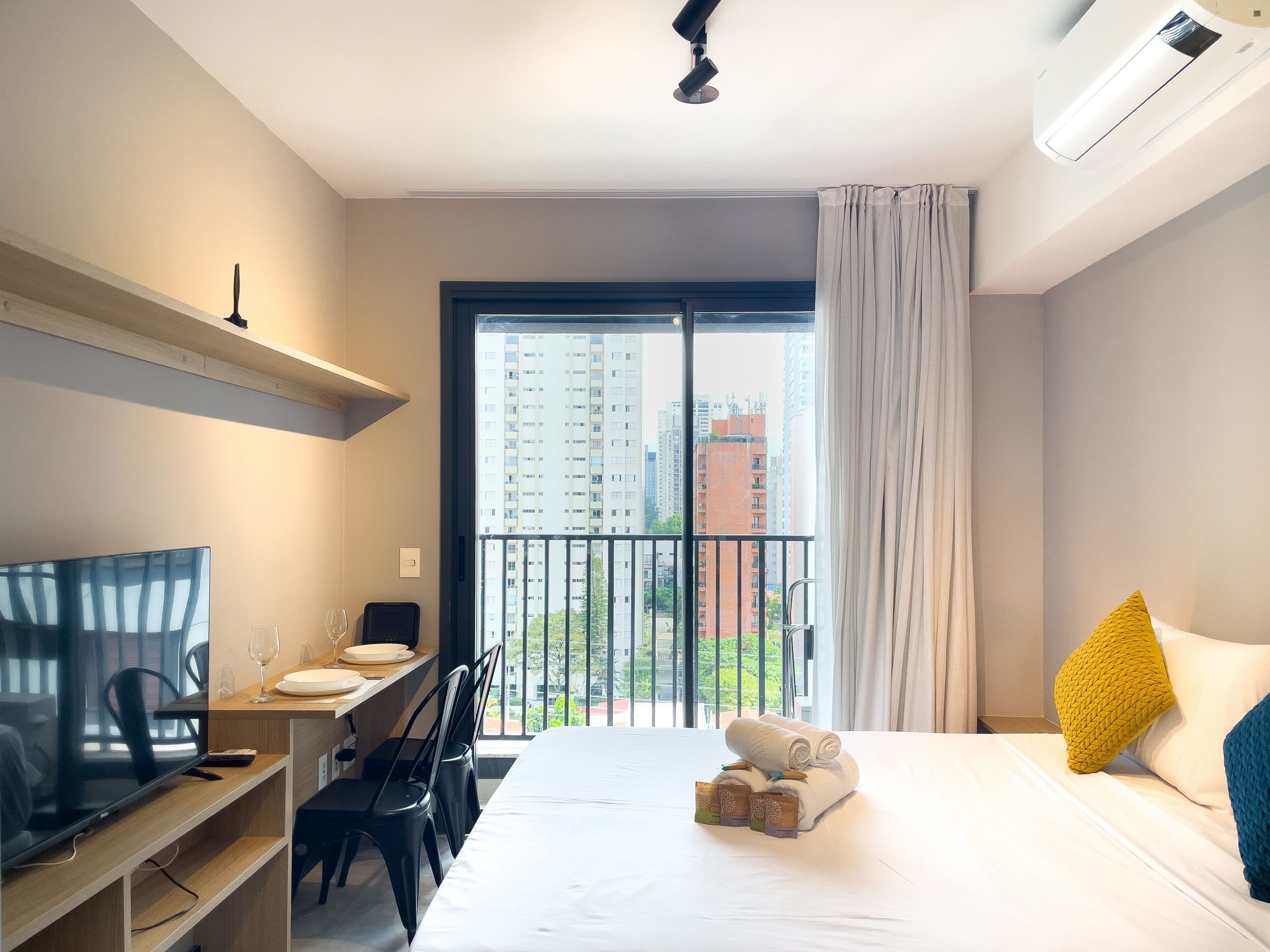 Studio | Strykejern/-brett, wi-fi (inkludert) og sengetøy