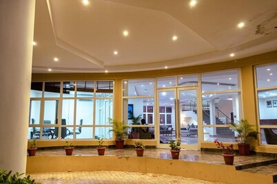 Golden Alpine Hotel & Resort