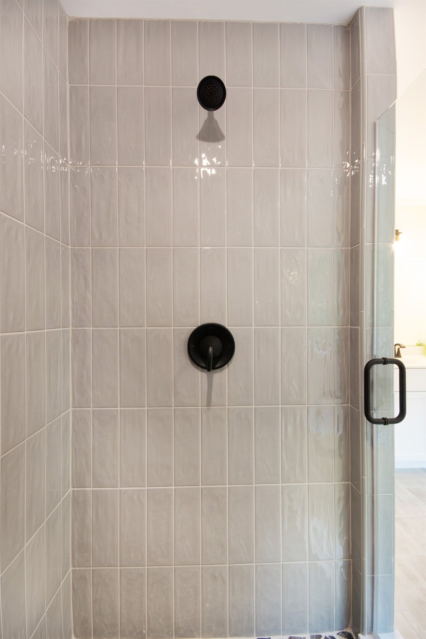 Ensemble douche/baignoire, serviettes fournies