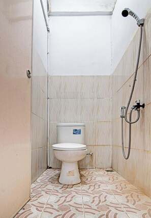 Standard-Doppelzimmer | Badezimmer