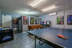 Spielezimmer