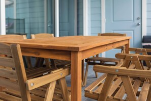 屋外ダイニングエリア