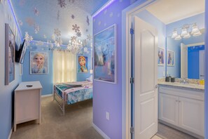 5 室のベッドルーム、アイロン / アイロン台、旅行用ベビーベッド、WiFi