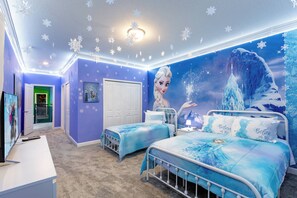 5 Schlafzimmer, Bügeleisen/Bügelbrett, WLAN, Bettwäsche