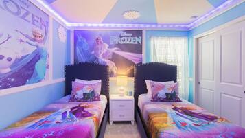 6 habitaciones, tabla de planchar con plancha, cuna de viaje y wifi