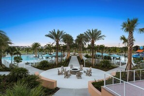 Outdoor dining - Thematic House with Private Pool in Resort! (Kissimmee)