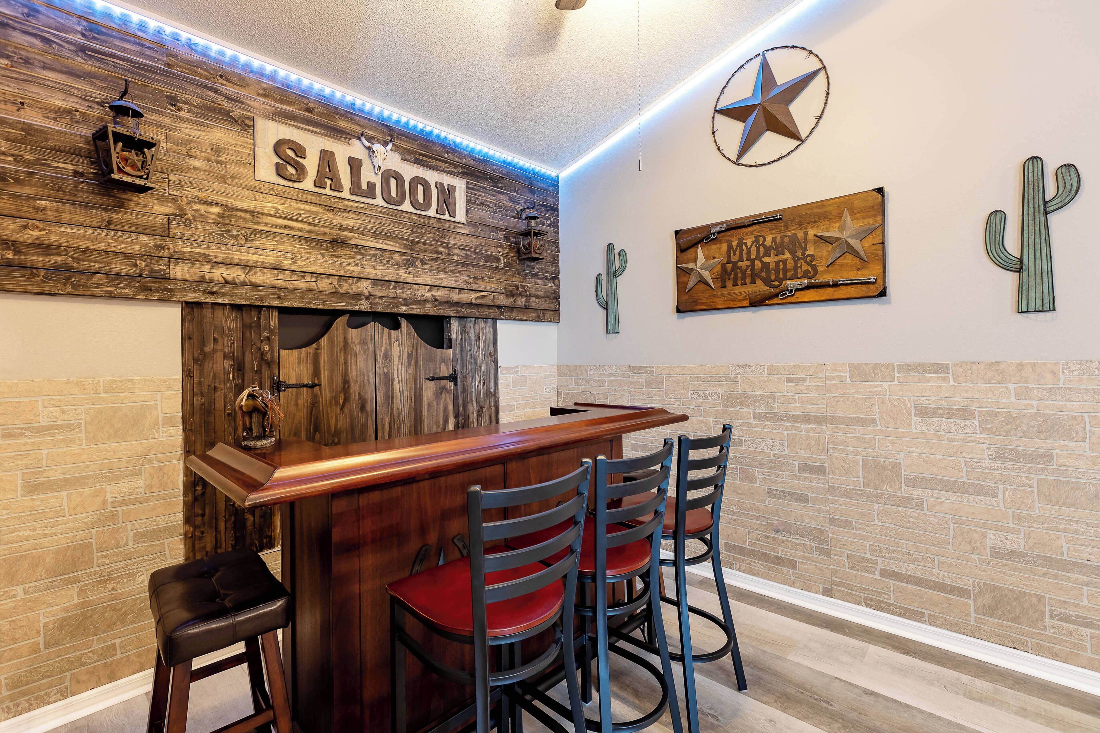 Bar (en la propiedad)