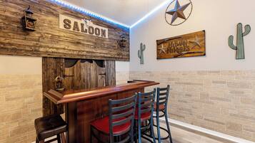 Bar (en la propiedad)