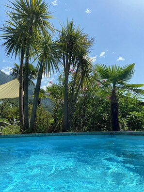 Outdoor pool - Romantic retreat with swimming pool. (Agarone)