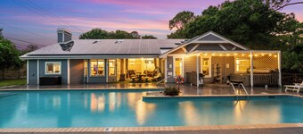 The Rustic Resort - 2 Homes, Pool, Building, Golf! Sleeping for up to 30!