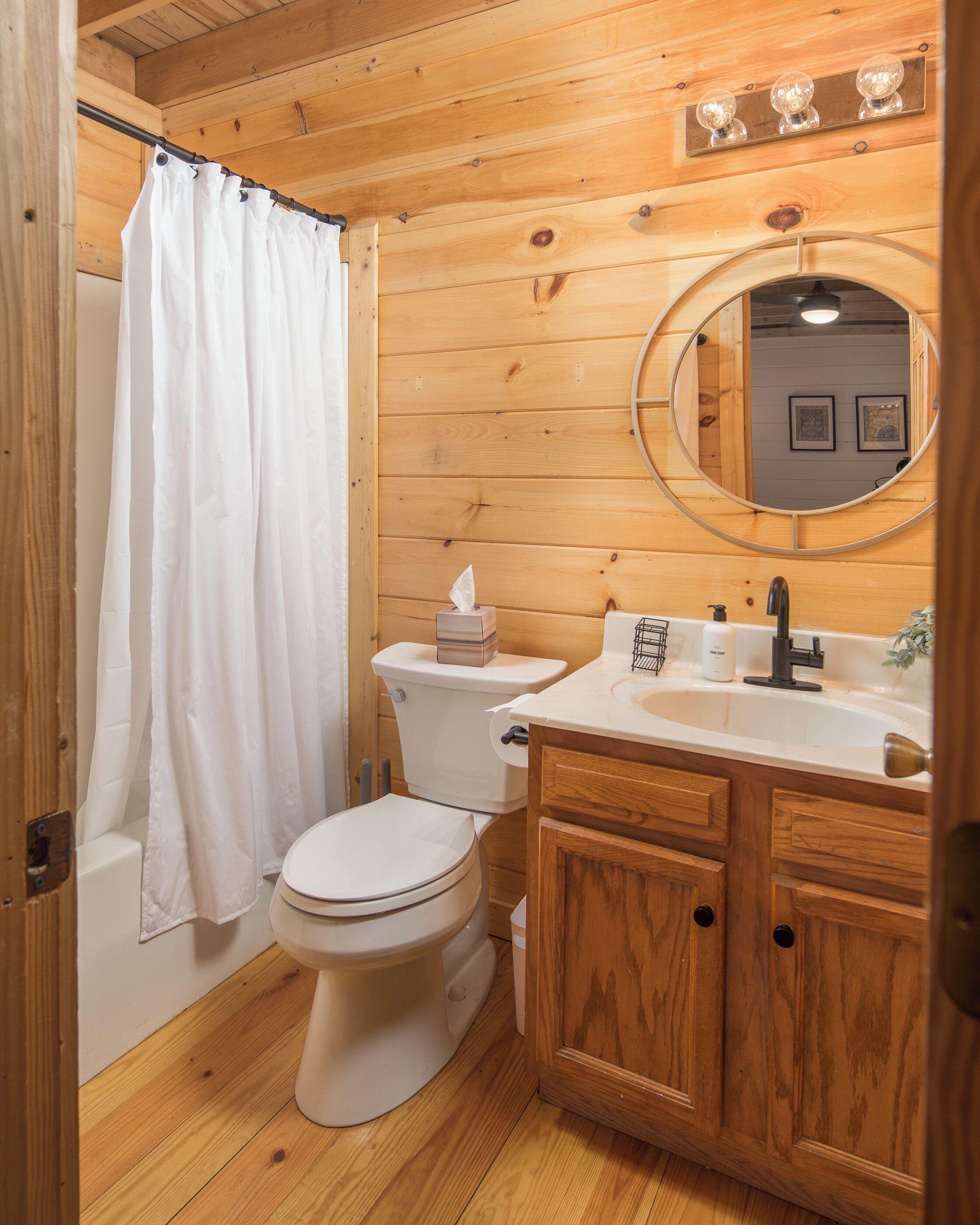 Standard House | Bathroom