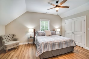 3 bedrooms, WiFi, bed sheets