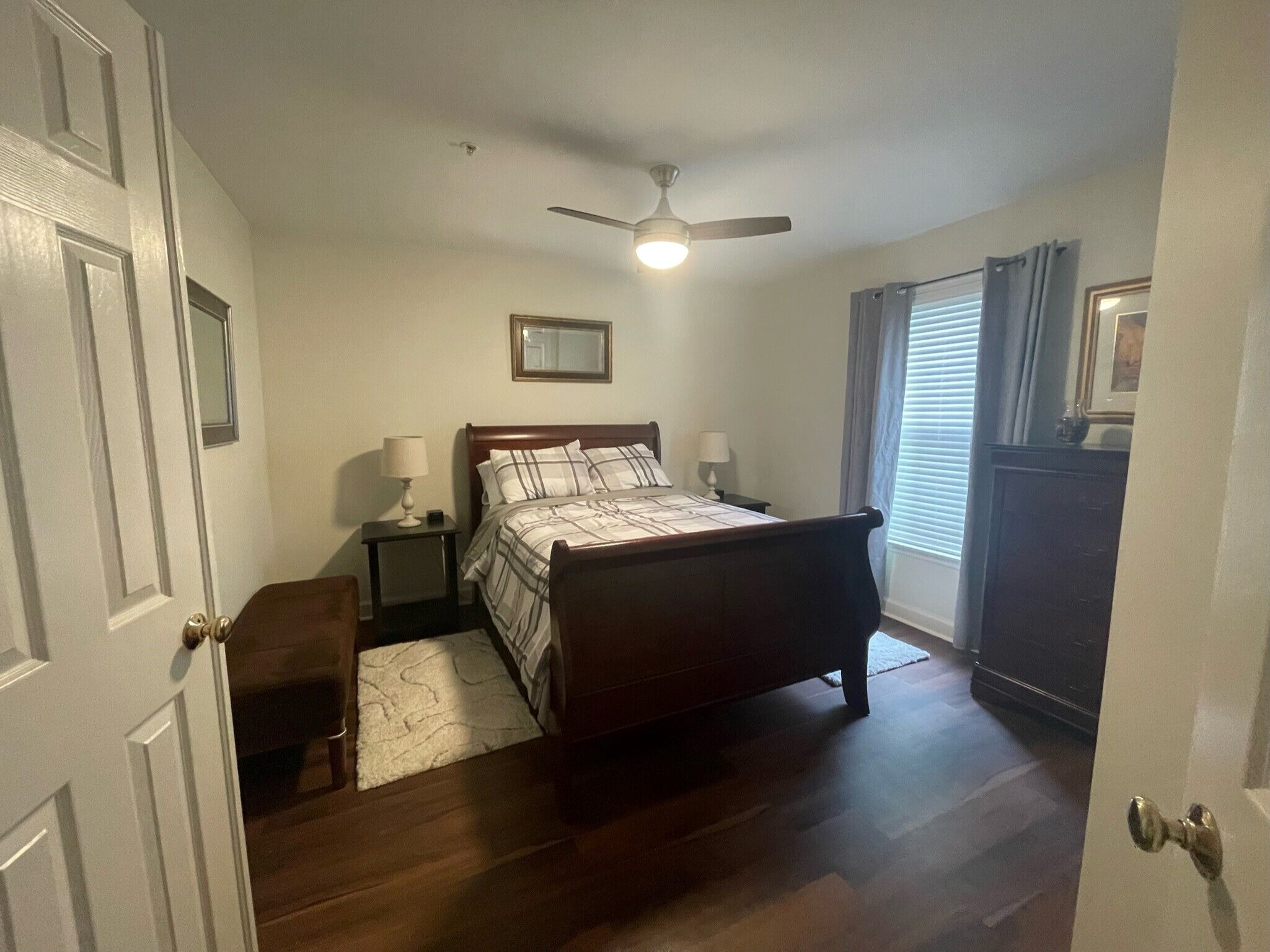 1st Floor Condo on the border of Greensboro & High Point.  Close to everything!
