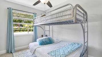 3 habitaciones, tabla de planchar con plancha y wifi gratis