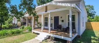 Seaside Serenity: Pet-Friendly Casino Retreat