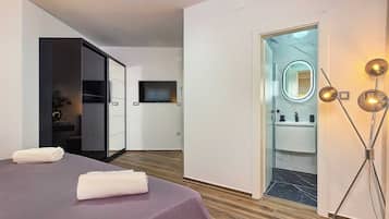 6 dormitorios, tabla de planchar con plancha, wifi gratis y ropa de cama