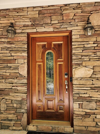 Huge 6 bedroom home near wineries & Helen attractions, sleeps 14 guests