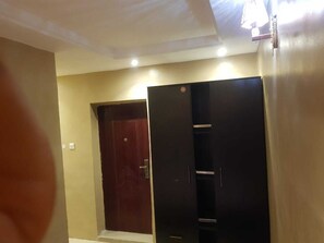 Interior - 3JD Lavishly Furnished 2-bed Apartment. Fully Air-conditioned, 4kva Inverter (Lagos)