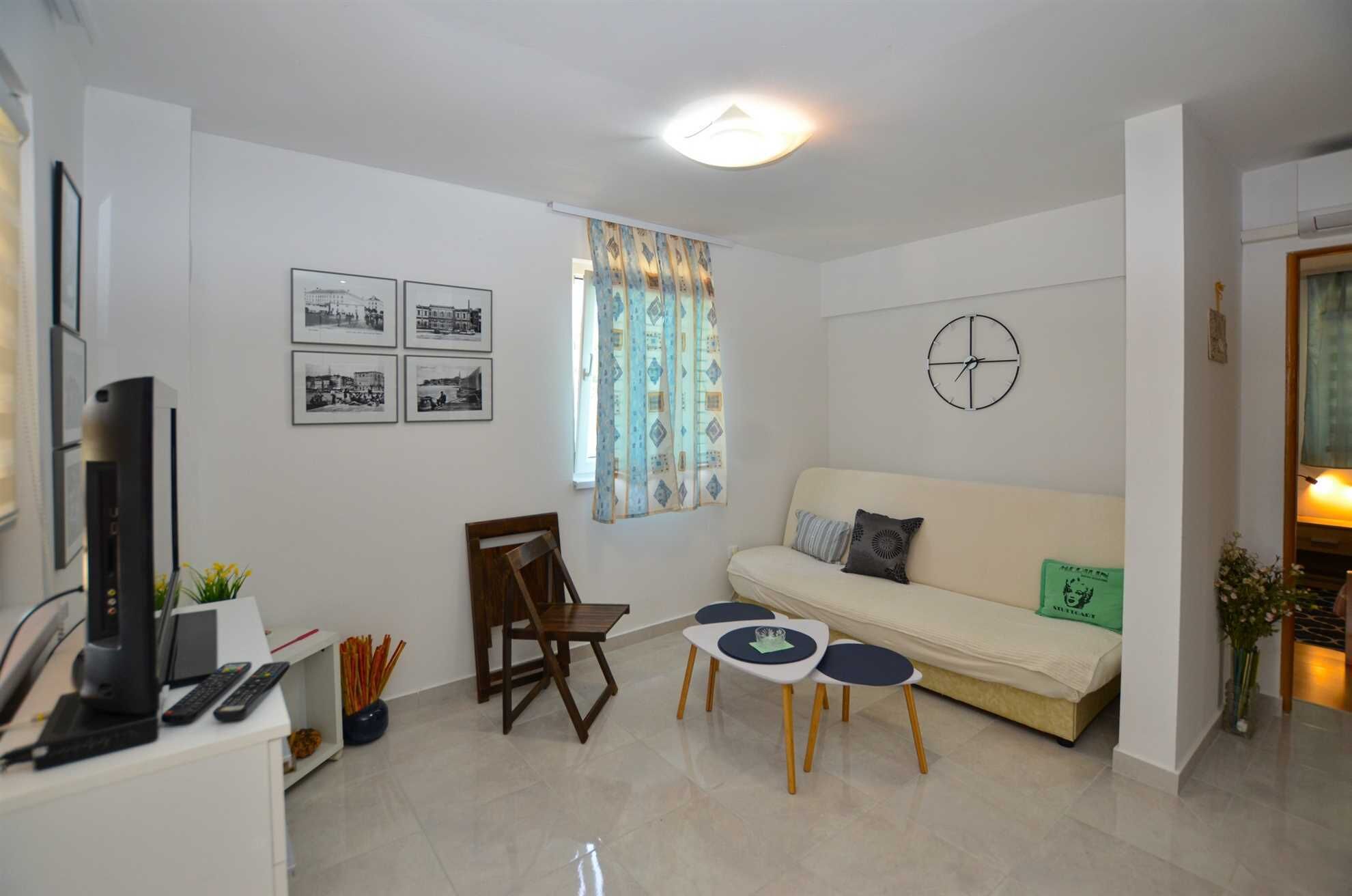 Casa De Vacaciones Eta Con Piscina - Rovinj