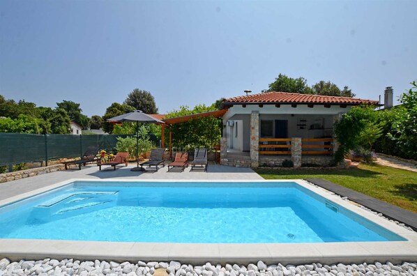 Pool - Holiday Home Eta with Pool (Rovinj)