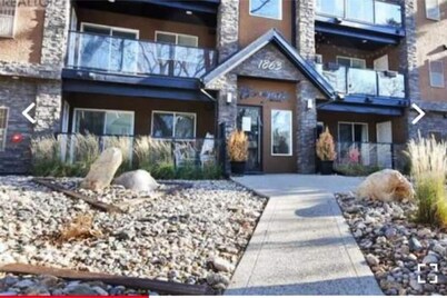 Cozy 2 bedroom condo downtown Regina