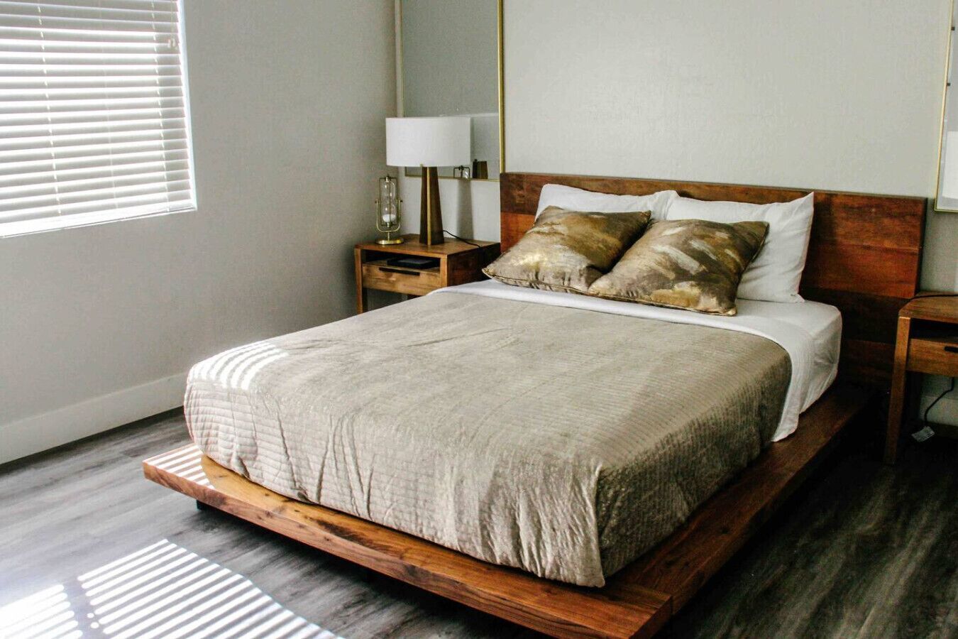 3 makuuhuonetta, silitysrauta/-lauta, vauvan matkasänky, ilmainen Wi-Fi