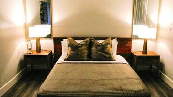 3 bedrooms, travel crib, free WiFi, bed sheets