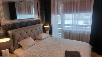 4 chambres, bureau, fer et planche Ă repasser, Wi-Fi