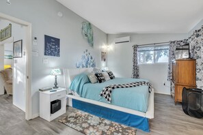 1 bedroom, desk, iron/ironing board, travel cot