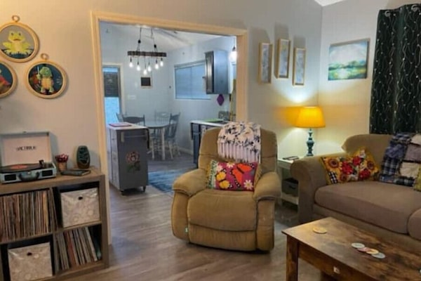 Smart TV, fireplace, DVD player, books