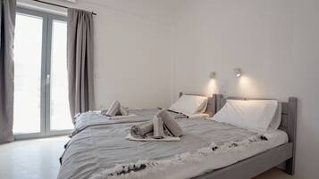 2 bedrooms, bed sheets