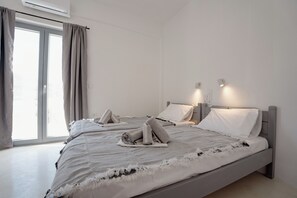 2 bedrooms, bed sheets