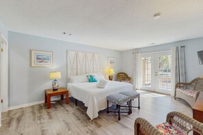 4 habitaciones, tabla de planchar con plancha, internet y ropa de cama 