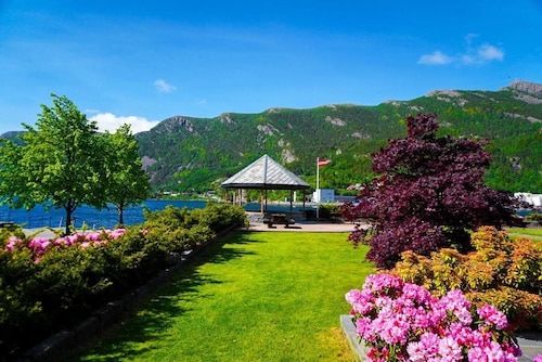 Bremanger Fjordhotell