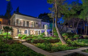 Exterior - Amazing home in Jelsa (Jelsa)