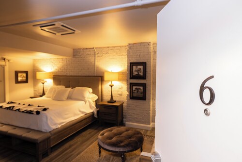 Boutique hotel in historic downtown Seneca. Room #6, King Bed.