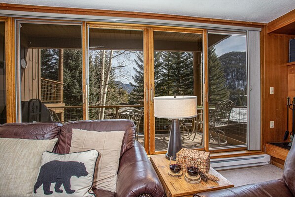 Téléviseur connecté, foyer