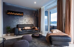 Peis, bordtennis og stereoanlegg