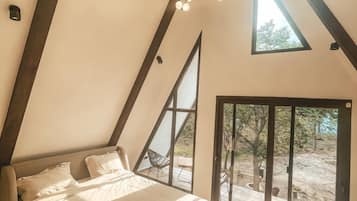1 bedroom, iron/ironing board, WiFi