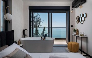 6 Schlafzimmer, Bügeleisen/Bügelbrett, Reisekinderbett, kostenloses WLAN