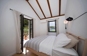 4 quartos, berço de viagem, Wi-Fi de cortesia, roupa de cama