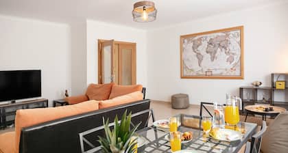 Ferrel Apartment - Central Retreat