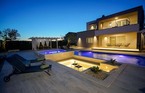 Beheizter Pool