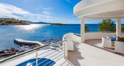 Amazing home in Gradina