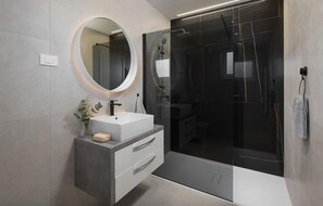 Shower, hair dryer - Gorgeous home in Labin (Labin)