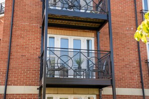 تفاصيل الفندق من الخارج