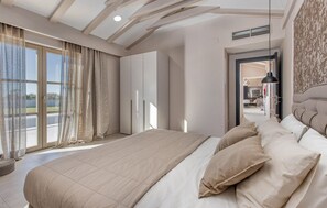 4 camere, culla da viaggio, Wi-Fi gratuito, lenzuola