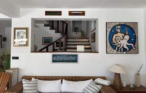 TV - Beach front home in Vrbanj (Vrbanj)